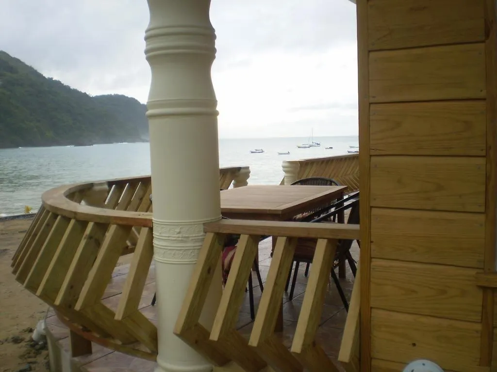 The Naturalist Beach Resort Castara Pensjonat